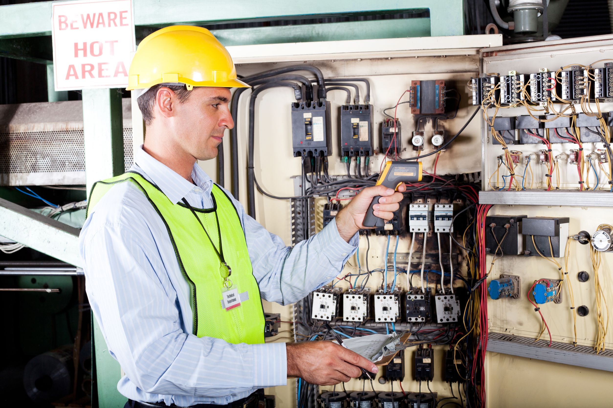 When Should Electricians in Salem OR Handle Your Electric Panel?